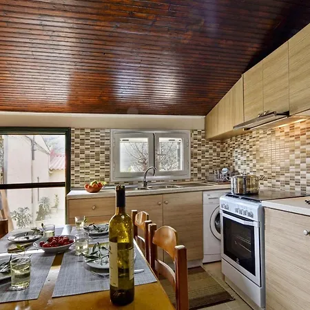Holiday home Erietas House